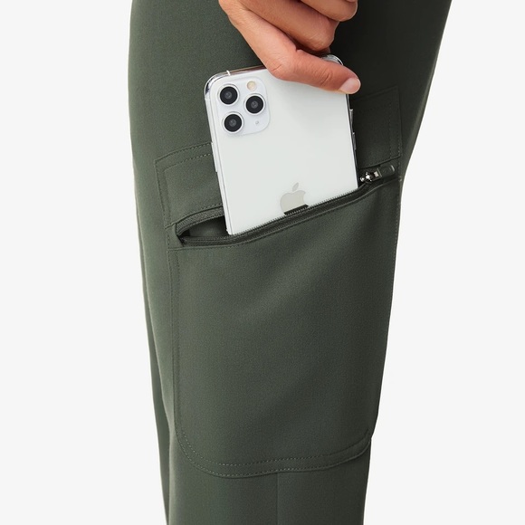 FIGS Moss Kauro Scrub Pants XXS - Picture 3 of 4